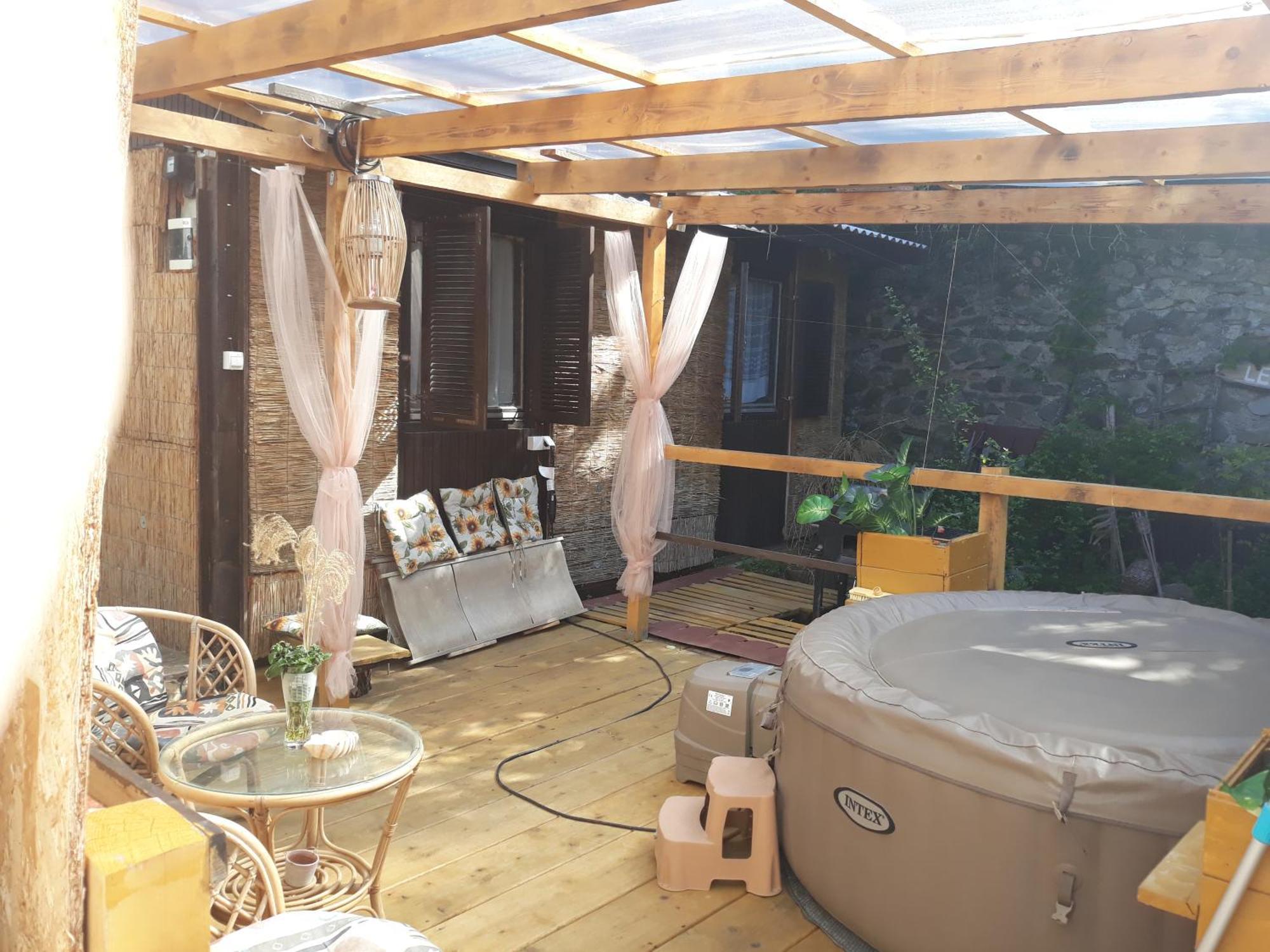 Kucica Za Odmor Lena I Matija Apartamento Sremski Karlovci Exterior foto